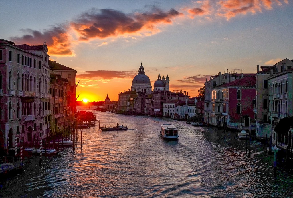 Venecija Karneval Zalazak Sunca