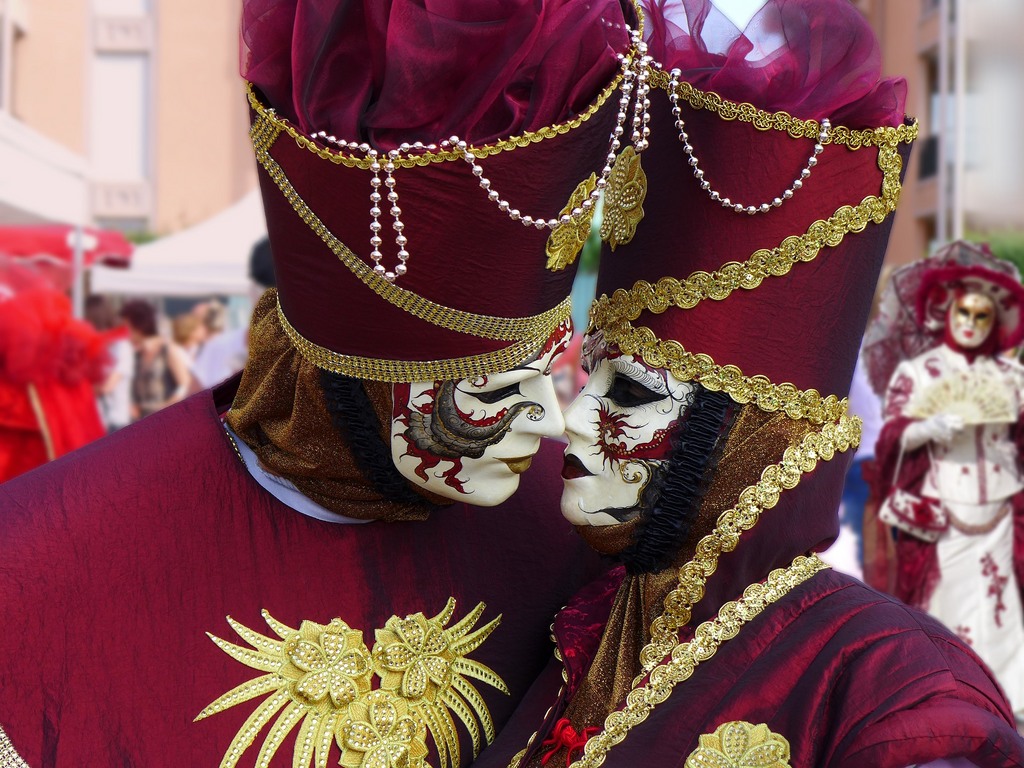 Venecija Karneval Poljubac