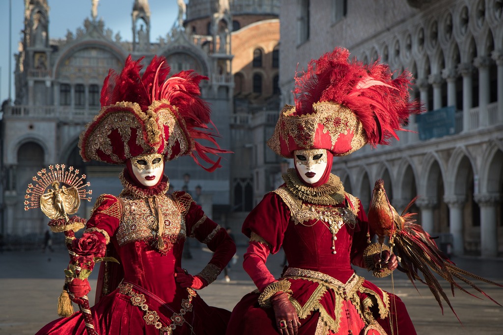 Venecija Karneval Kostimi
