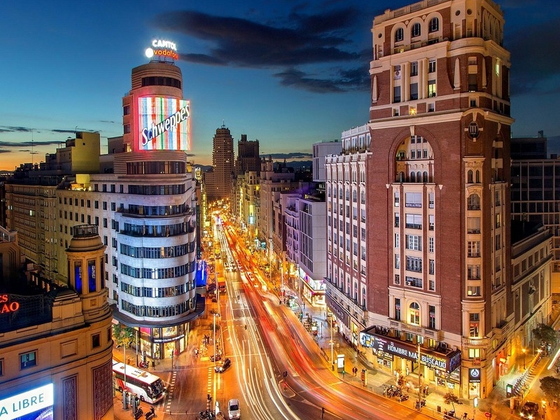madrid-3021998_1280.jpg