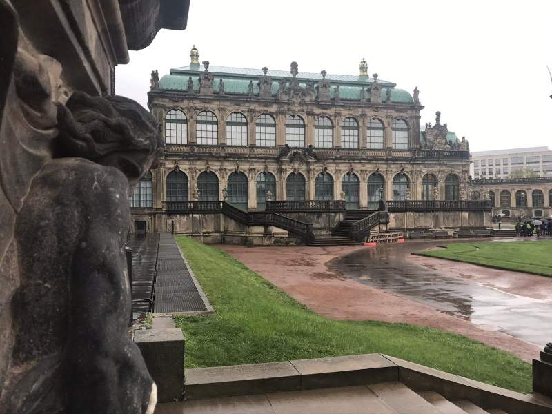 Prag Prvi Maj 2025 Povoljno